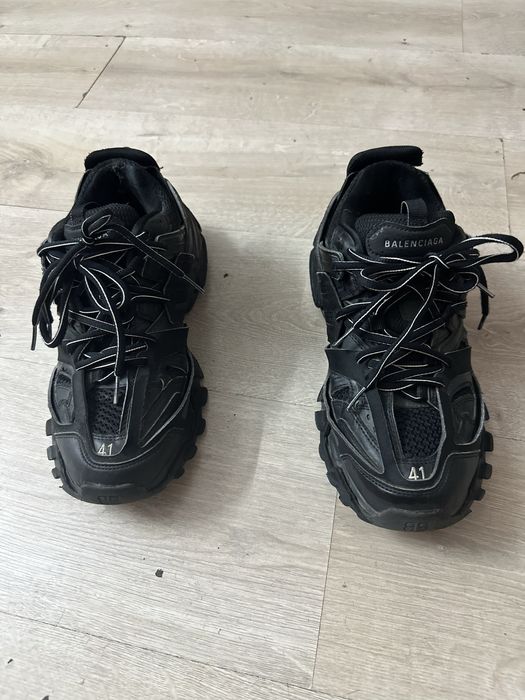 Balenciaga track