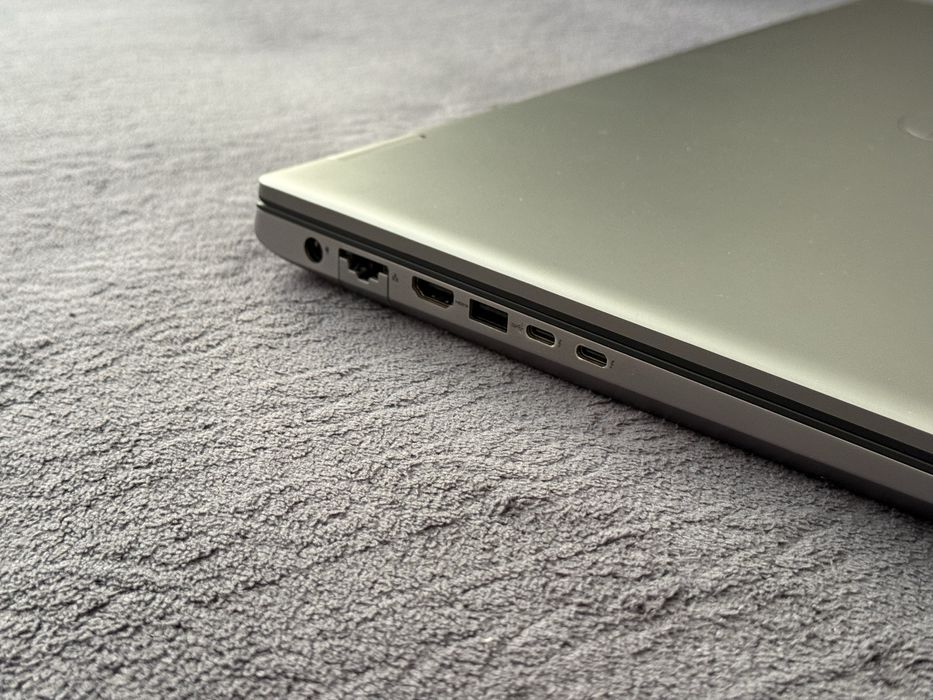 17.3’FHD IPS/RTX A3000 12GB/Dell Precision 7770/i9-12950HX/64GB/512GB