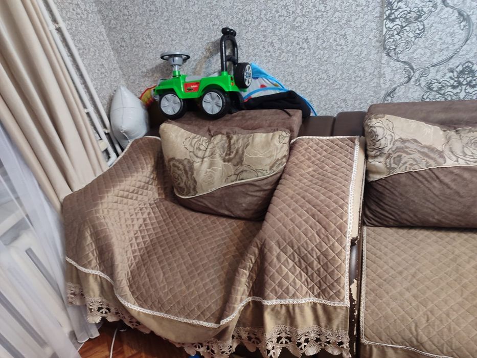 Продам диван с креслом