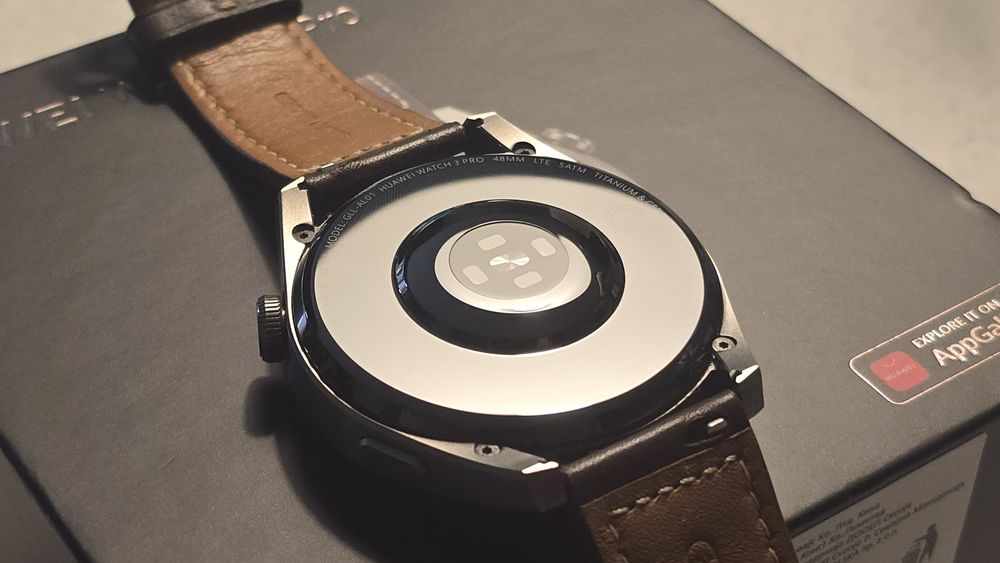 Huawei watch 3 pro в добро състояние