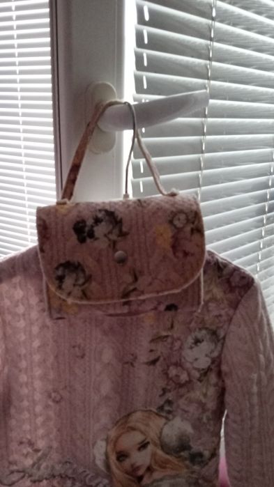 Детска рокля с чанта за   6-7 години