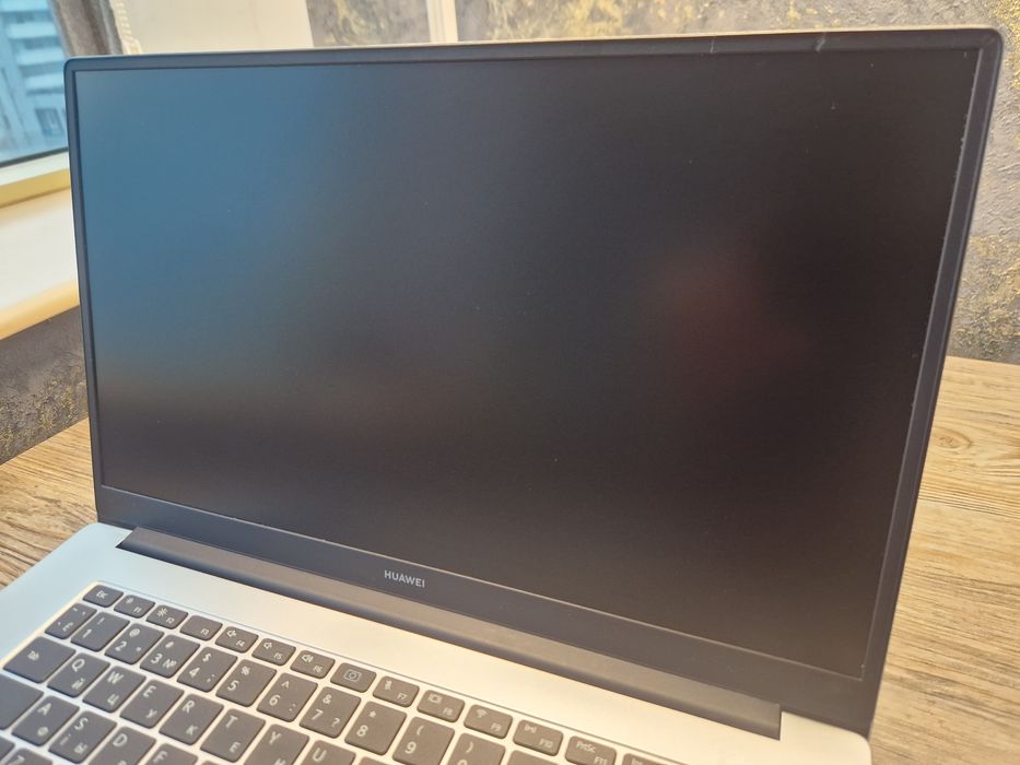 Ультрабук Huawei Mate D15 Ryzen5\RAM8\SSD250
