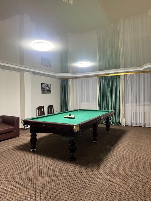 Сауна с бассейном, бильярдом