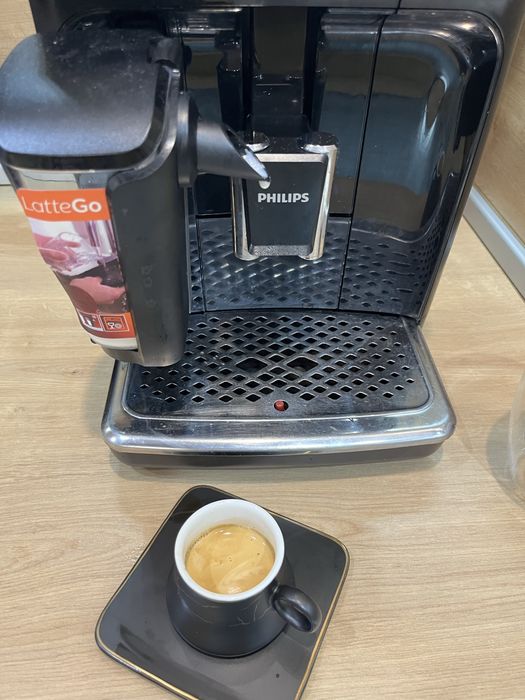 Автоматична кафемашина Philips EP4341 LatteGo