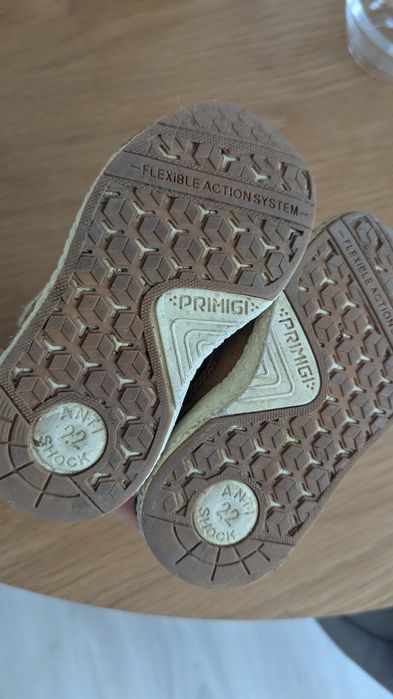 Преходни боти Primigi