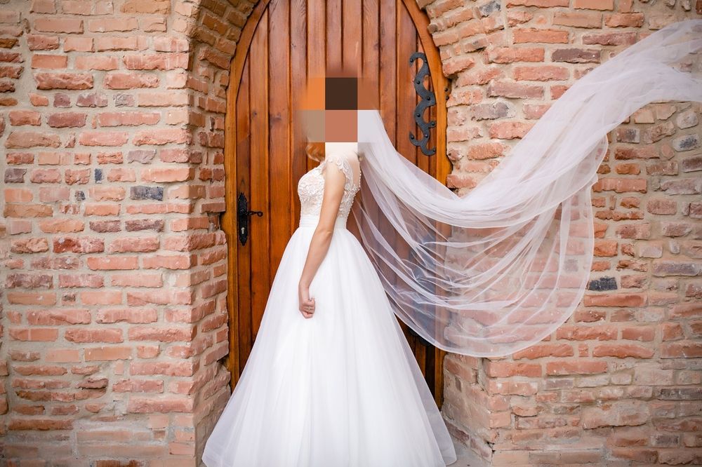 Rochie de mireasa + voal GRATIS!