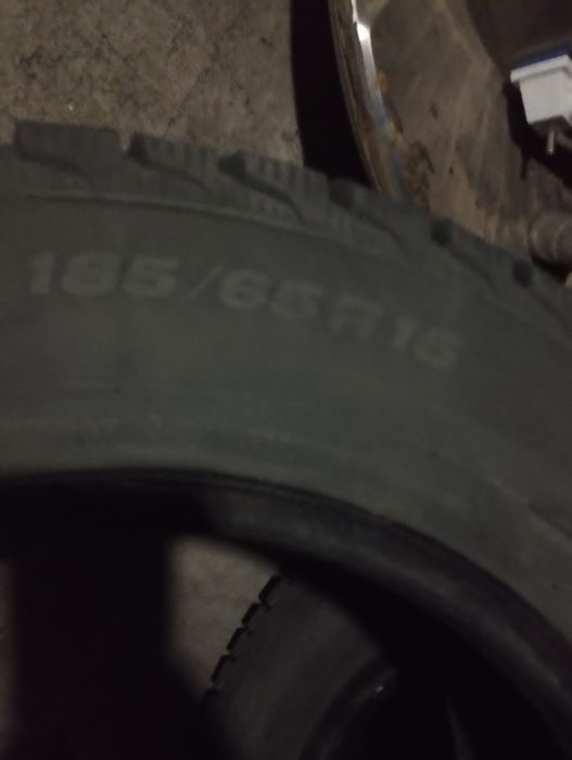 Продам Б/У авто шины R15