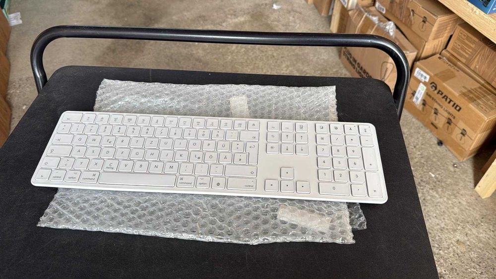 Tastatura cu Bluetooth