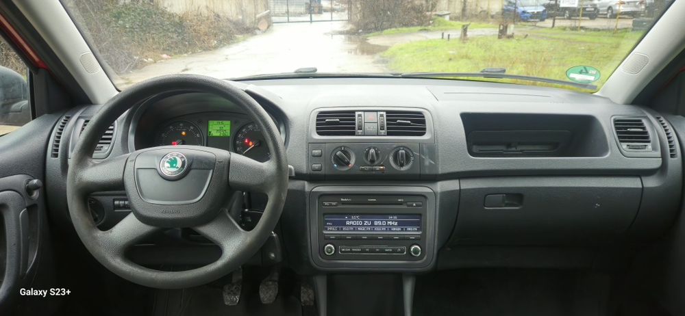 SKODA Fabia 2012 — imagine 2