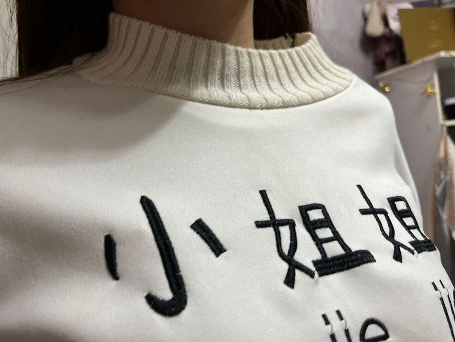 Кофта Белая на девочку подростка