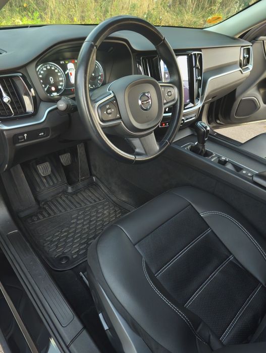 VOLVO V60, D3, 1969 cmc, 150 CP, Cutie manuală,