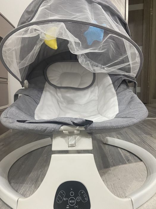 Шезлонг с пультом управления