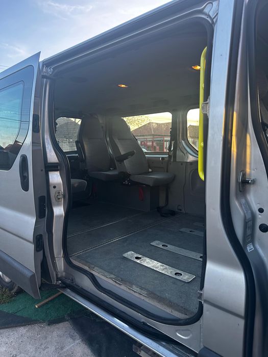 Renault Trafic Passenger 1.9 Tdci 2007(omologat RAR auto-special )