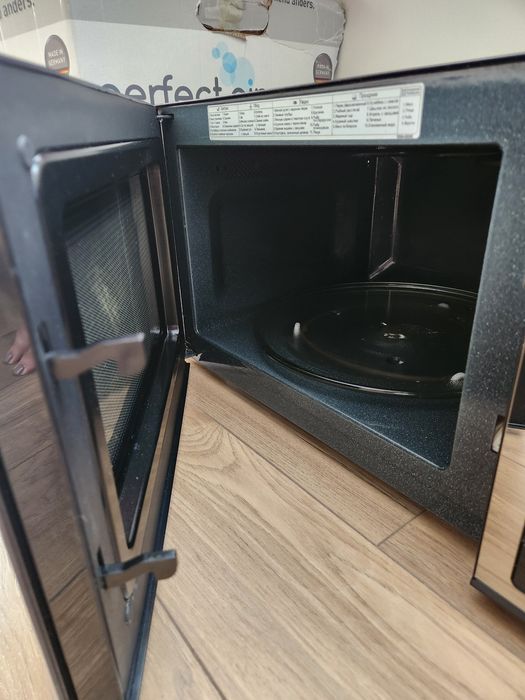 Свч Самсунг GE83XR