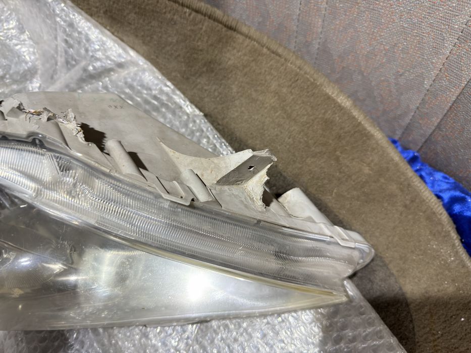 Правая фара камри 45