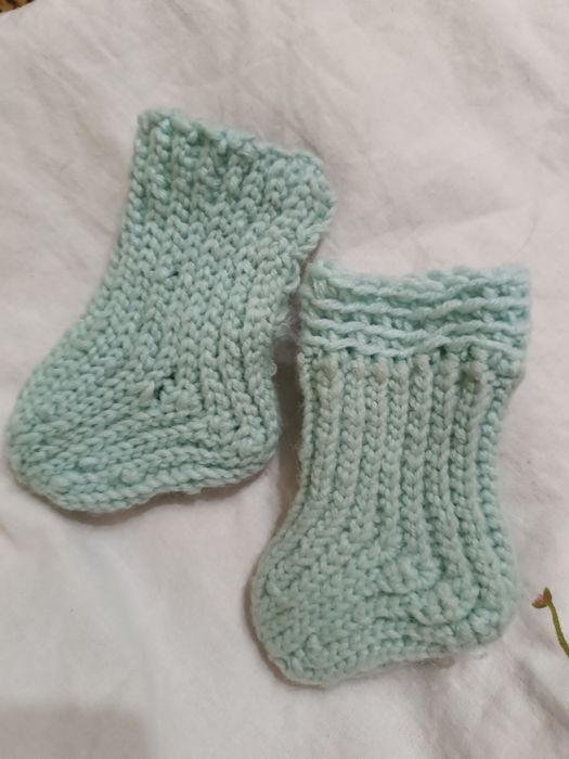 Продам носочки 8 см (0-3 месяца)