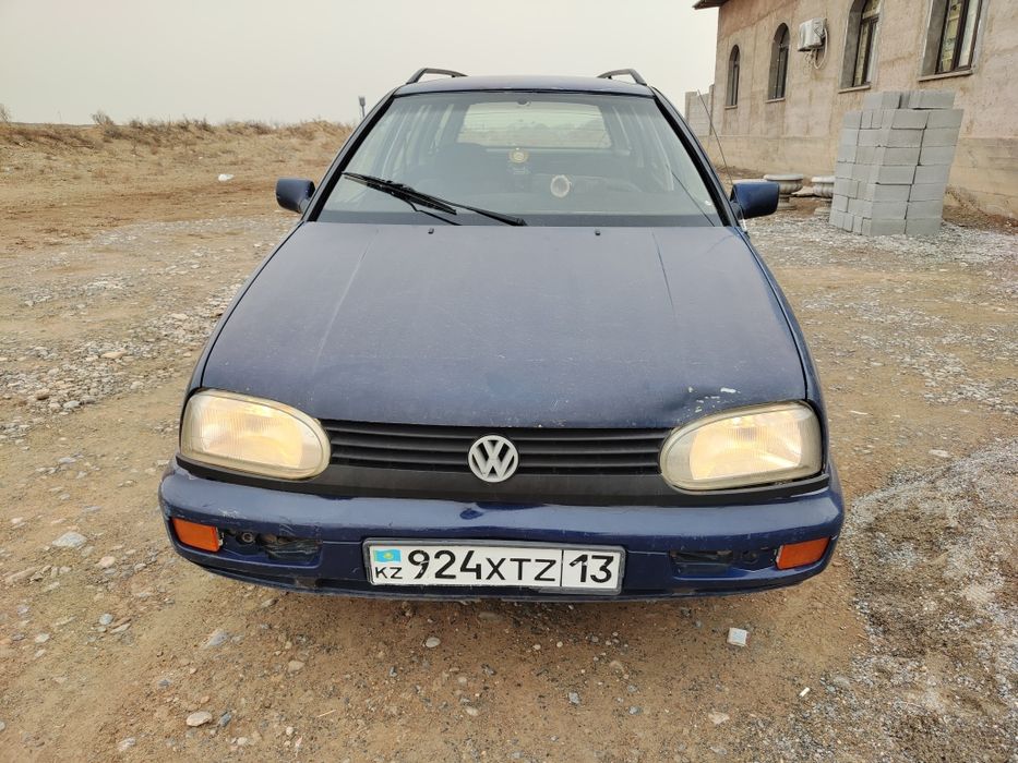 Авто көлік Голф универсал сатылады