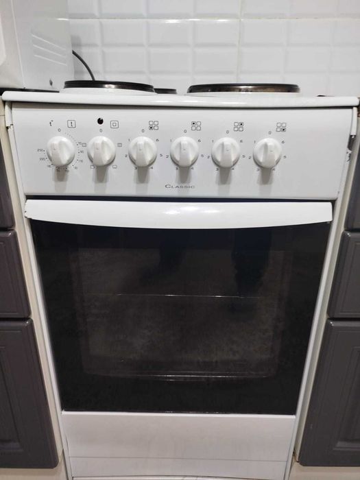 Продам электроплиту Classic