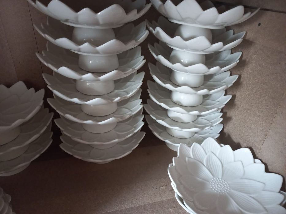 Продам столы стулья