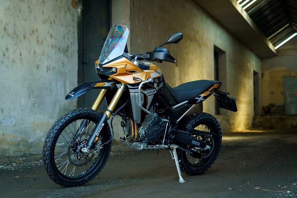 Motocicleta Kove 800 X RALLY model 2026 - adventure, Rate !