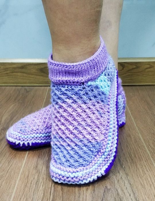 Вязаные следочки.