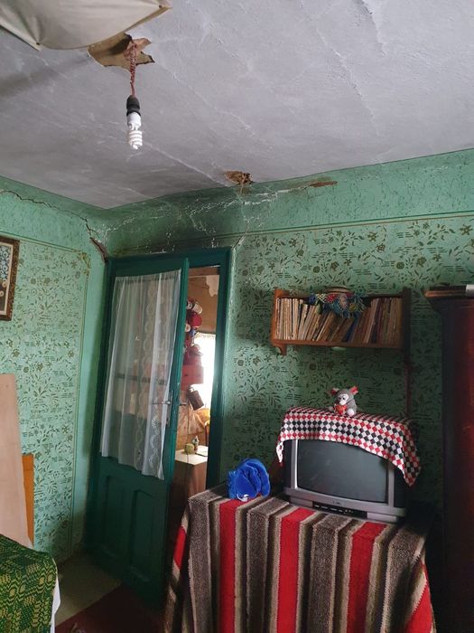 Casa bătrânească și teren de vânzare Gogoșari judetul Giurgiu
