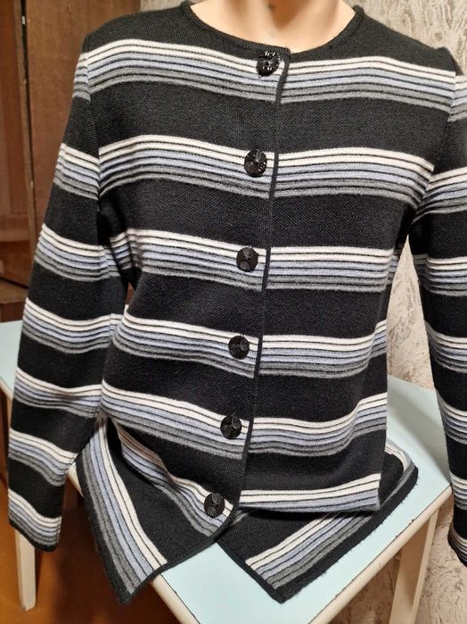 Красивая тёплая кофта