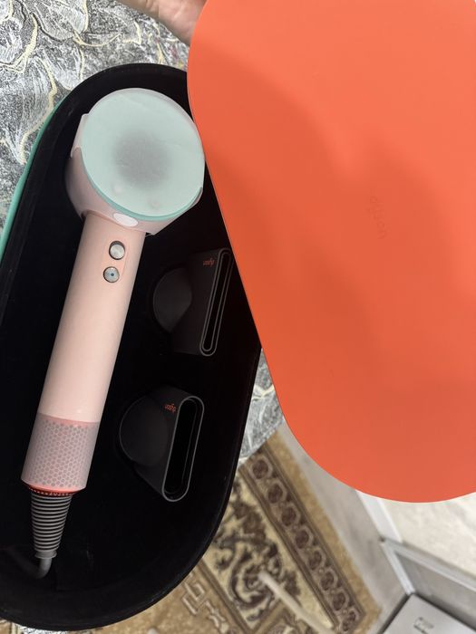 Продам Dyson новые