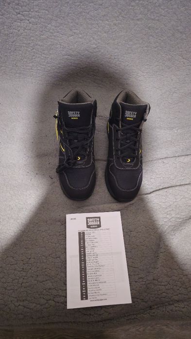 Зимняя обувь с защитой