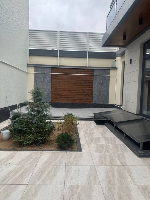 Срочно Сдаётся Hi-Tech новый Евро-Дом 3-соток 3-уровень 6-к Амур Темур