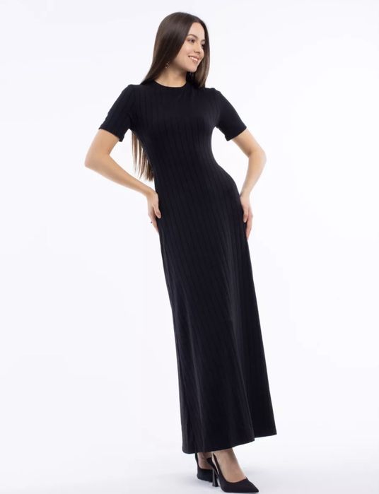 Продам обсалюиное нове платье