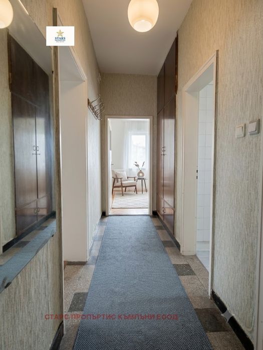 Продажба Етаж от къща гр. Варна - Аспарухово 110m² и двор 110m²