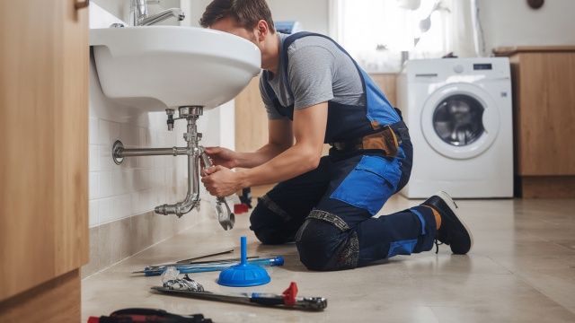 Elektrik va santexnik xizmatlari