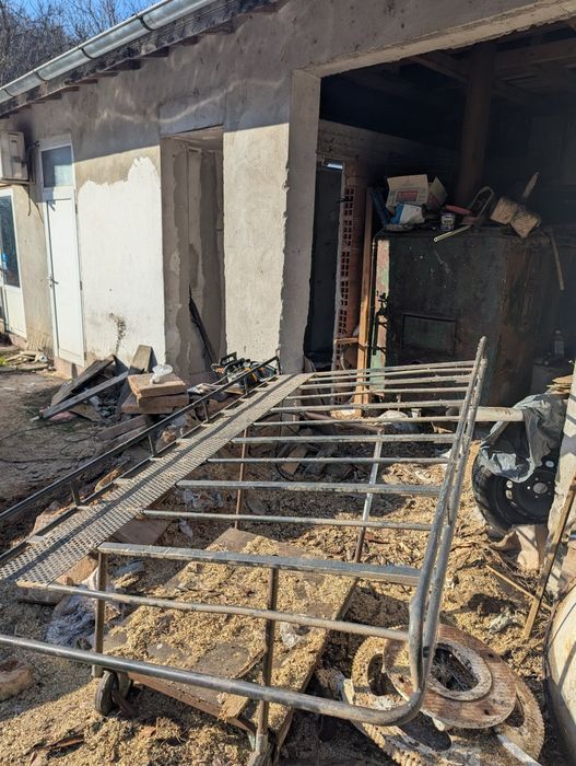 Горен багажник за бус