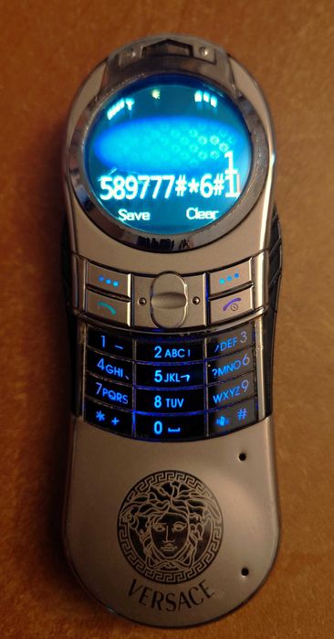 Versace v8 - телефон с две сим карти de lux 2 Gb