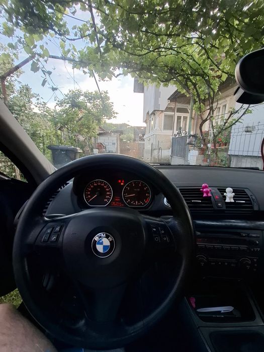 Motor 1.6 benzina Ac funcțional Geamuri electrice Pilot automat Comenzi pe volan pentru mai multe detalii în privat preț 1600 euro negociabil!