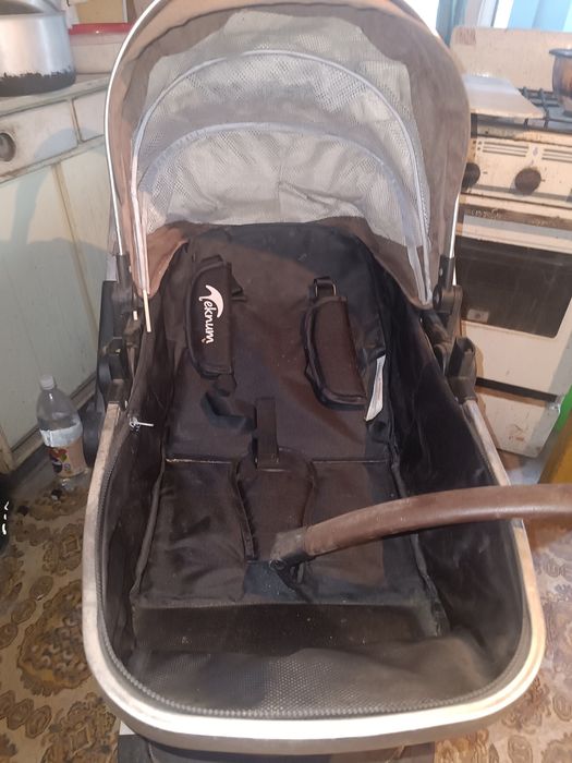 Коляска детская прогулочная