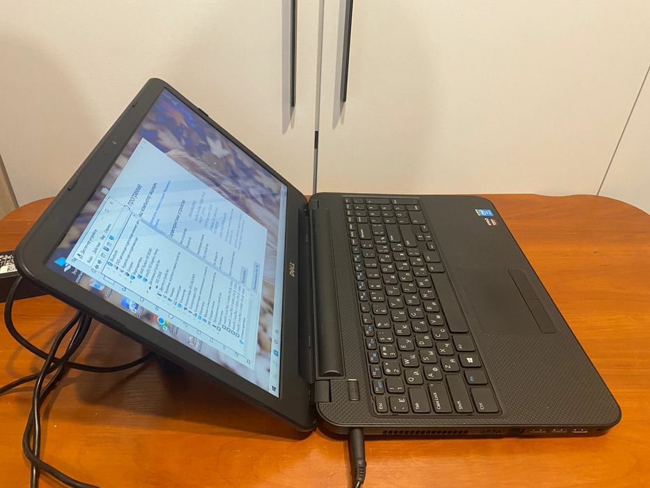 Мощый Dell  intel core i7/ОЗУ 8ГБ/2 видеокарты/SSD256