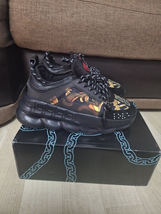 Versace Chain Reaction