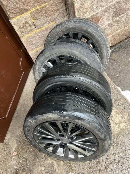 Камри 55 Шины летние