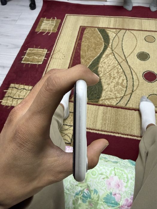 iPhone 11 белый 128гб, 77%