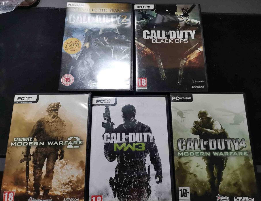 Vand pachet 5 jocuri DVD Call of Duty pt PC