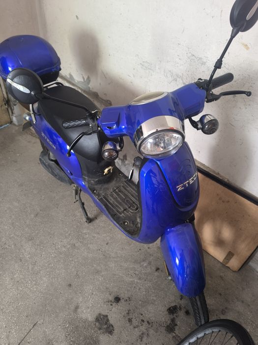 Scuter Ztech zt20
