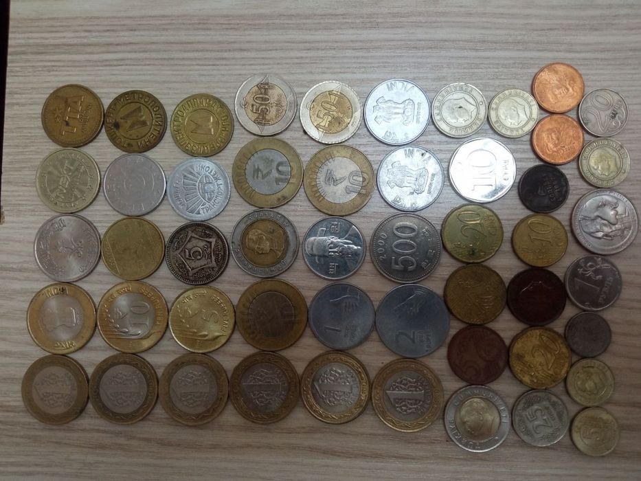 Продается монеты