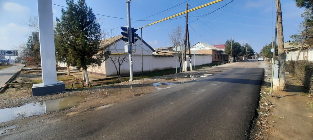 Кашкадаре Карши Давлат Унверситети  олдида