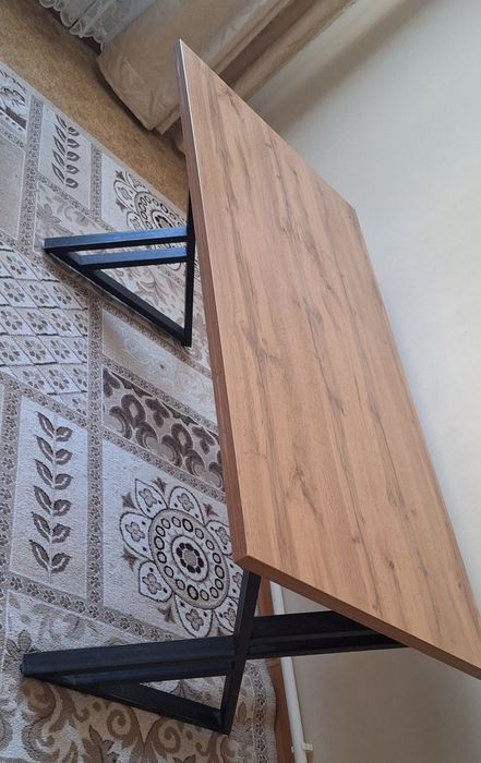 Кухонный стол сатылады