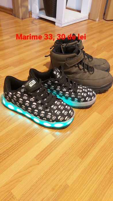 Genți și încălțări de vanzare