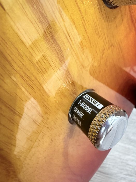 Line 6 Variax 700 Sunburst