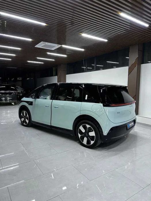 Zeekr X 2025 — 2