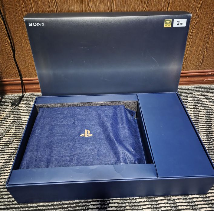Ps4 pro 5000milyon limitet